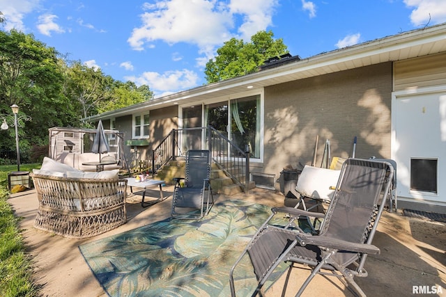 51 Lynnwood Ct, Morton, IL 61550 - view of patio / terrace featuring an outdoor hangout area