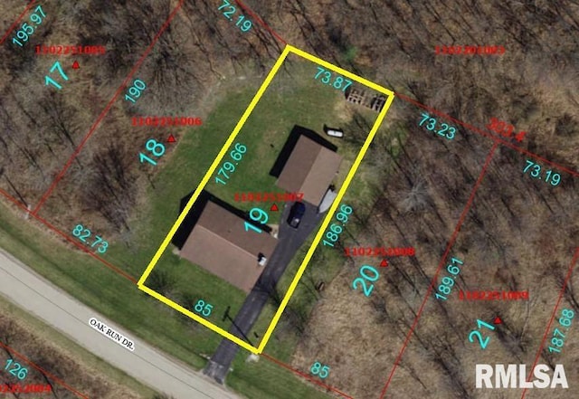 7019 Oak Run Dr, Dahinda, IL 61428 - aerial map of property and surrounding area featuring property parcel outlined