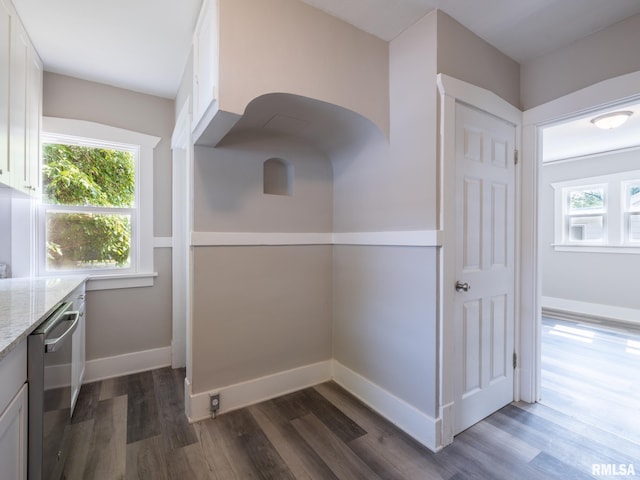 600 E Virginia Ave, Peoria, IL 61603 - detailed view of dishwasher and wood finished floors