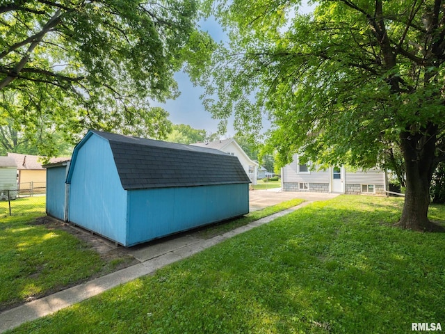 600 E Virginia Ave, Peoria, IL 61603 - view of yard with a storage unit