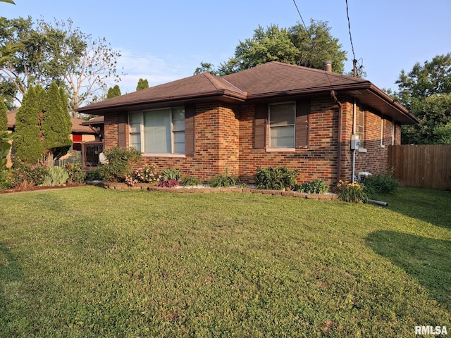 2604 W Kansas St, Peoria, IL 61604 - view of front of property featuring brick siding and a shingled roof