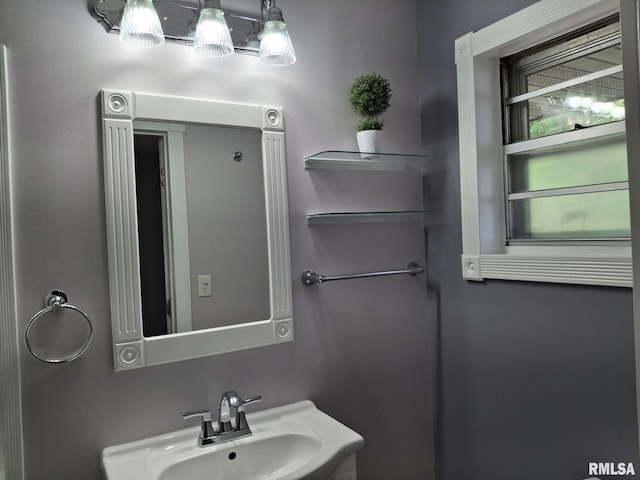 2604 W Kansas St, Peoria, IL 61604 - bathroom featuring a sink