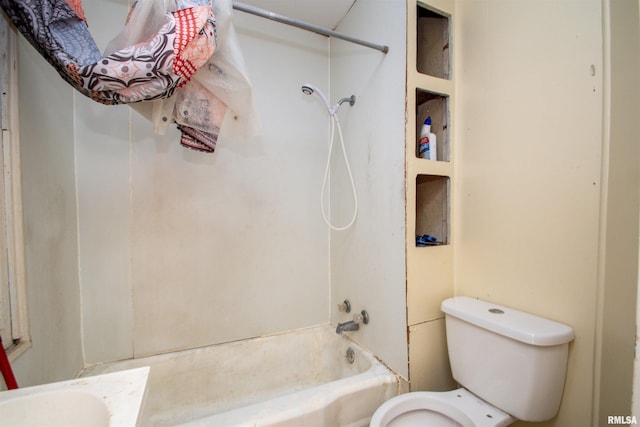7113 S Depot St, Bartonville, IL 61607 - bathroom with bathing tub / shower combination and toilet