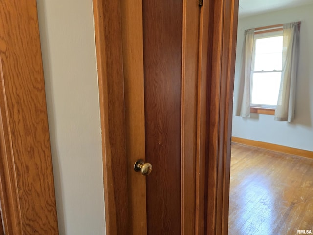 904 E Elm St, Canton, IL 61520 - detailed view of baseboards and wood finished floors