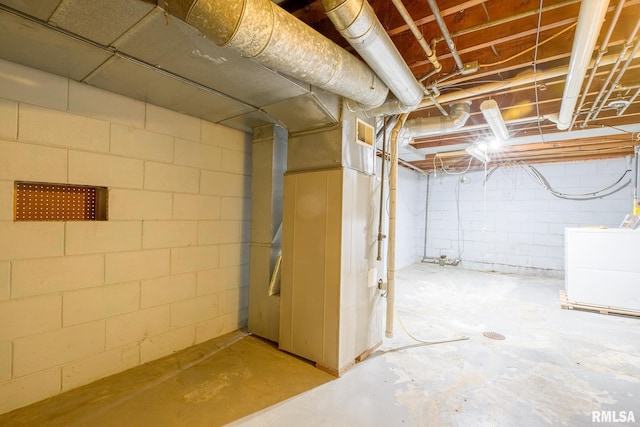1030 E Euclid Ave, Peoria Heights, IL 61616 - unfinished basement with washer / dryer