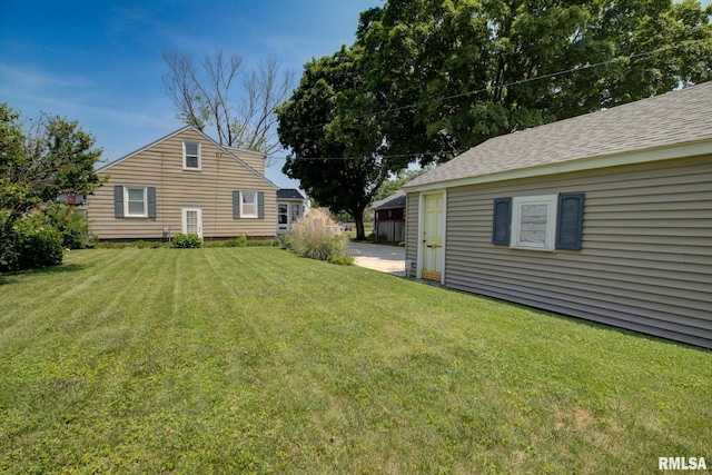 1030 E Euclid Ave, Peoria Heights, IL 61616 - view of green lawn