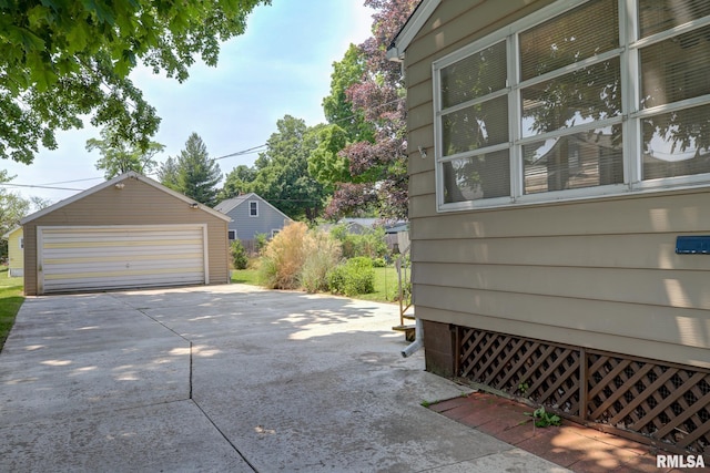 1030 E Euclid Ave, Peoria Heights, IL 61616 - view of detached garage