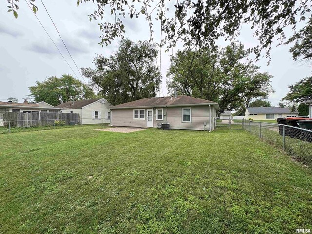 2113 W Overbrook Dr, Peoria, IL 61604 - photo 34