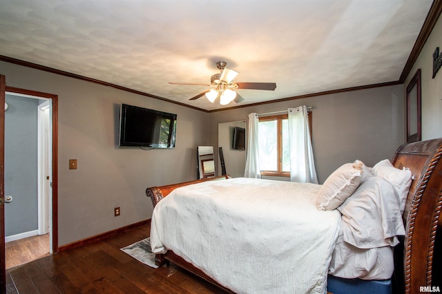 324 Pinecrest Dr, Germantown Hills, IL 61548 - bedroom featuring dark wood-style floors, ceiling fan, and crown molding