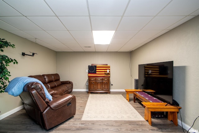 324 Pinecrest Dr, Germantown Hills, IL 61548 - living room featuring wood finished floors and a paneled ceiling