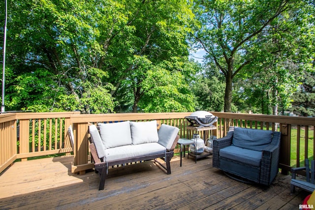 324 Pinecrest Dr, Germantown Hills, IL 61548 - deck featuring an outdoor hangout area