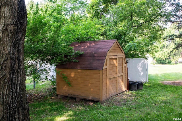 324 Pinecrest Dr, Germantown Hills, IL 61548 - view of shed
