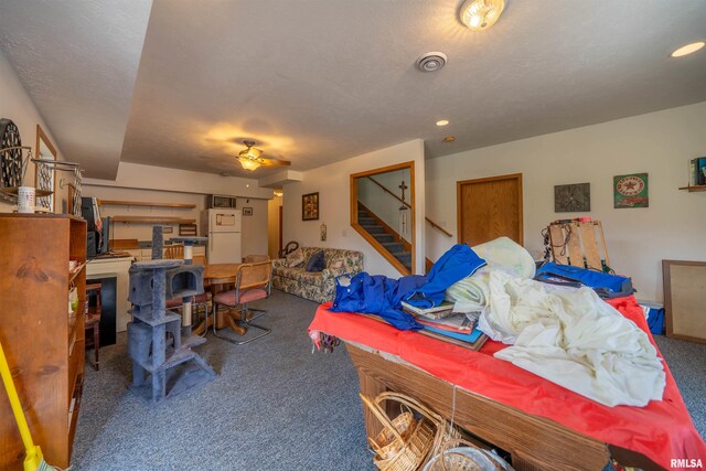 21501 N Berchtold Rd, Chillicothe, IL 61523 - rec room with carpet flooring and recessed lighting