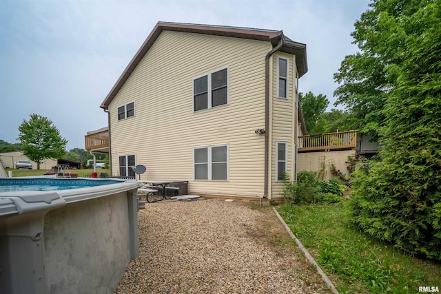 21501 N Berchtold Rd, Chillicothe, IL 61523 - back of property featuring an outdoor pool