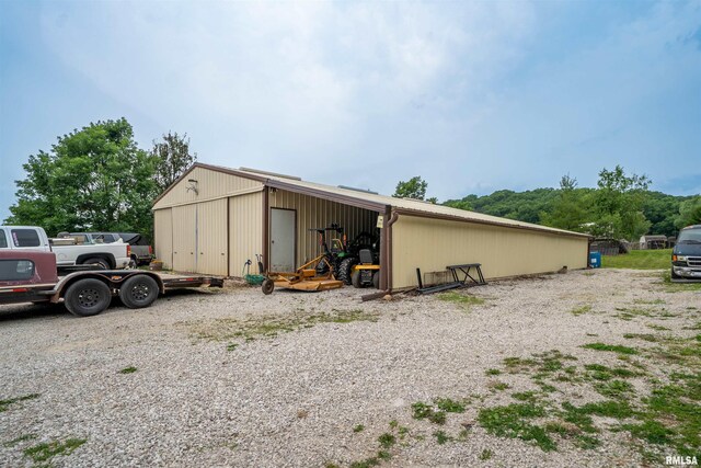 21501 N Berchtold Rd, Chillicothe, IL 61523 - view of pole building