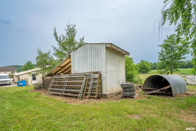 21501 N Berchtold Rd, Chillicothe, IL 61523 - view of outdoor structure