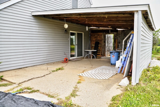 70 Constitution Rd, Colchester, IL 62326 - view of patio
