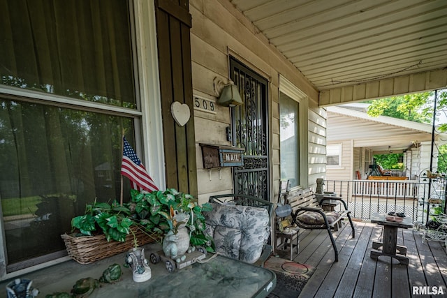 509 W Mcclure Ave, Peoria, IL 61604 - view of porch