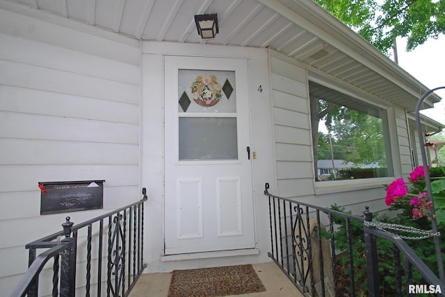 4 Alexander Ln, Bartonville, IL 61607 - property entrance