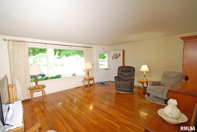 4 Alexander Ln, Bartonville, IL 61607 - sitting room featuring wood finished floors