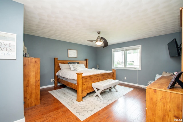 116 Field Ct, East Peoria, IL 61611 - bedroom featuring wood finished floors and a ceiling fan