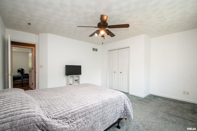 116 Field Ct, East Peoria, IL 61611 - bedroom with carpet, a closet, and a ceiling fan
