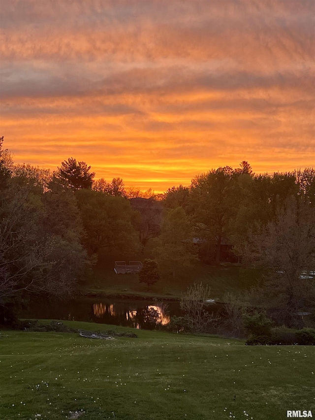 15 Elmo Dr, Macomb, IL 61455 - water view
