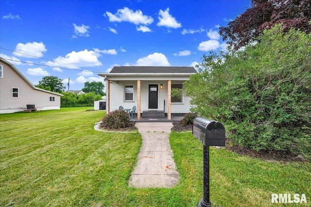 111 N Church St, Roanoke, IL 61561 - photo 1