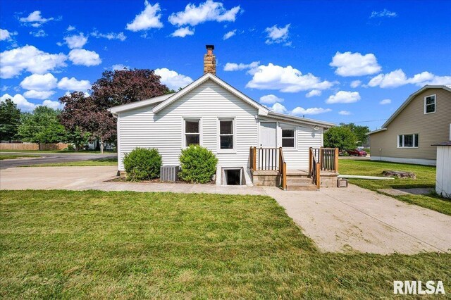 111 N Church St, Roanoke, IL 61561 - photo 18