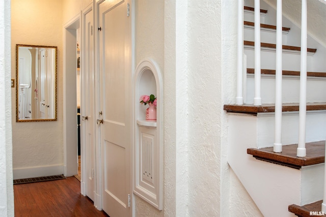 3316 N Biltmore Ave, Peoria, IL 61604 - corridor with a textured wall and wood finished floors