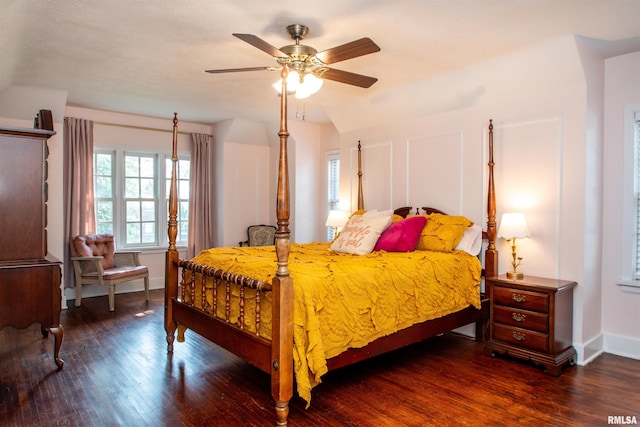 3316 N Biltmore Ave, Peoria, IL 61604 - bedroom featuring dark wood-type flooring and a ceiling fan