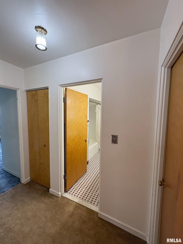 502 W Crestwood Dr, Peoria, IL 61614 - unfurnished bedroom featuring carpet floors and a closet
