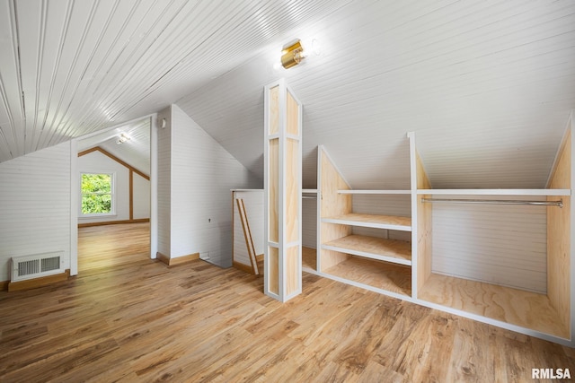 1431 E Rouse Ave, Peoria, IL 61614 - bonus room featuring lofted ceiling and wood finished floors