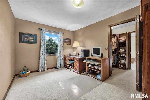 1522 N Stone School Rd, Elmwood, IL 61529 - office area with light carpet