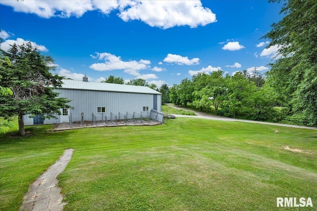 1522 N Stone School Rd, Elmwood, IL 61529 - view of green lawn featuring a pole building