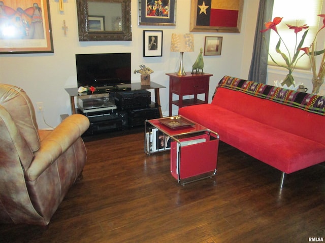 2010 W Westbrook Dr, Peoria, IL 61614 - living room featuring wood finished floors