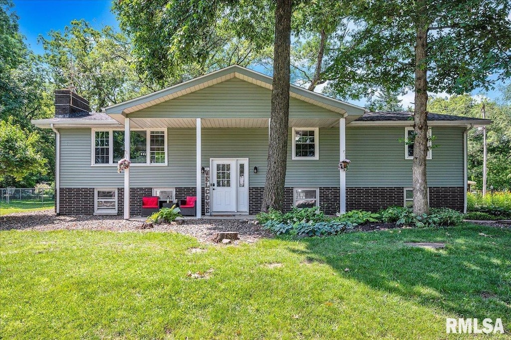 1536 Hickory Point Rd, Metamora, IL 61548 - photo 1