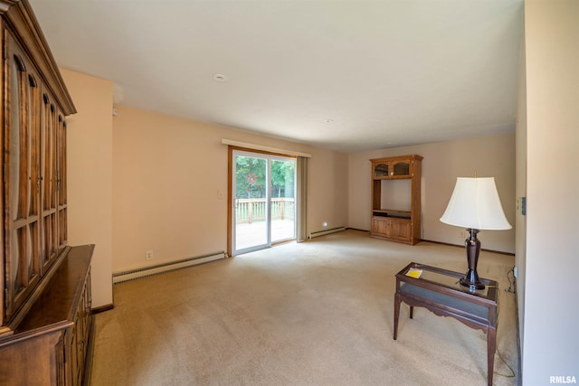 748 E Poplet Hollow Rd, Peoria, IL 61614 - unfurnished room with baseboard heating, a baseboard radiator, and light carpet