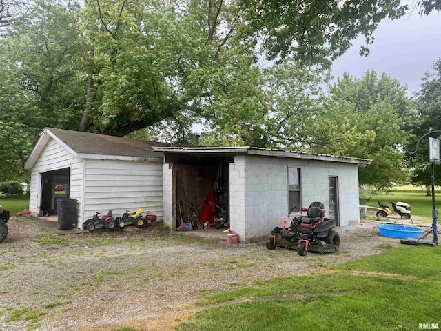442 W Oak St, Smithfield, IL 61477 - view of outbuilding