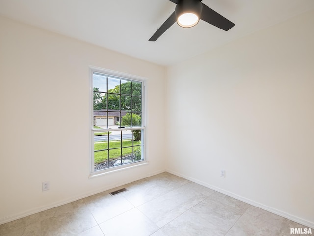 743 W Wonderview Dr, Dunlap, IL 61525 - unfurnished bedroom featuring a closet and baseboards