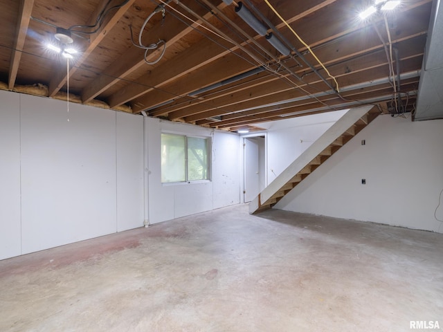 743 W Wonderview Dr, Dunlap, IL 61525 - unfurnished bedroom with a closet and ceiling fan