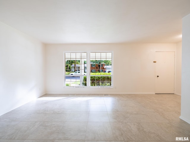 743 W Wonderview Dr, Dunlap, IL 61525 - unfurnished room with baseboards
