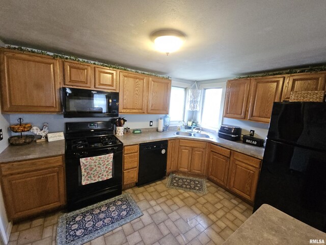 75 W 5th St, El Paso, IL 61738