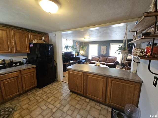75 W 5th St, El Paso, IL 61738