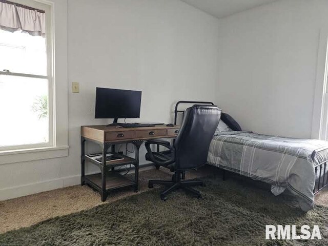 75 W 5th St, El Paso, IL 61738