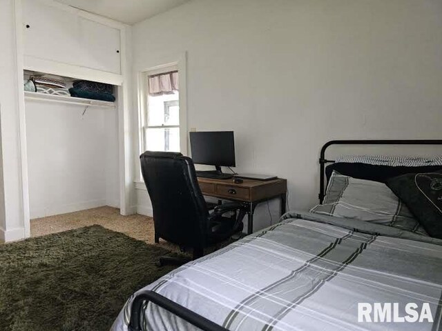 75 W 5th St, El Paso, IL 61738