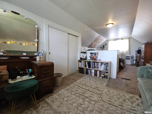 75 W 5th St, El Paso, IL 61738