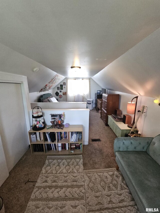 75 W 5th St, El Paso, IL 61738