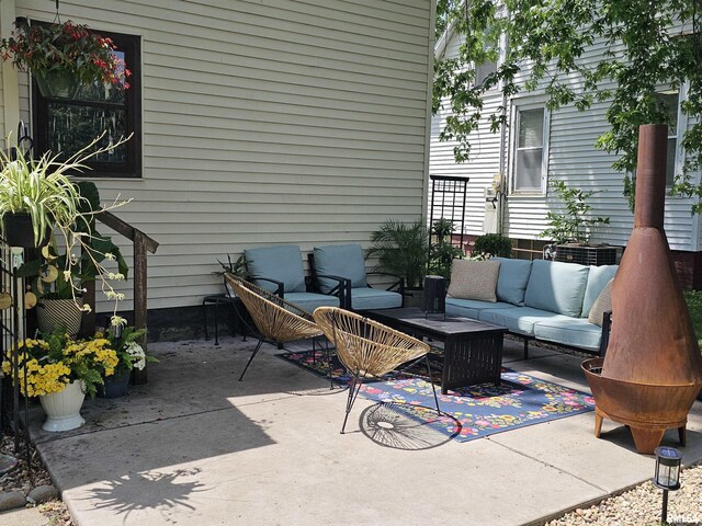 75 W 5th St, El Paso, IL 61738