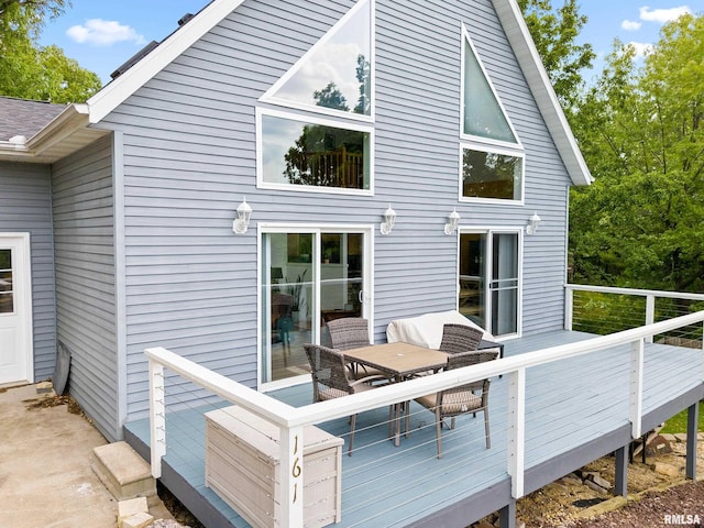 161 Lakecrest Pl, Dahinda, IL 61488 - back of property featuring a wooden deck